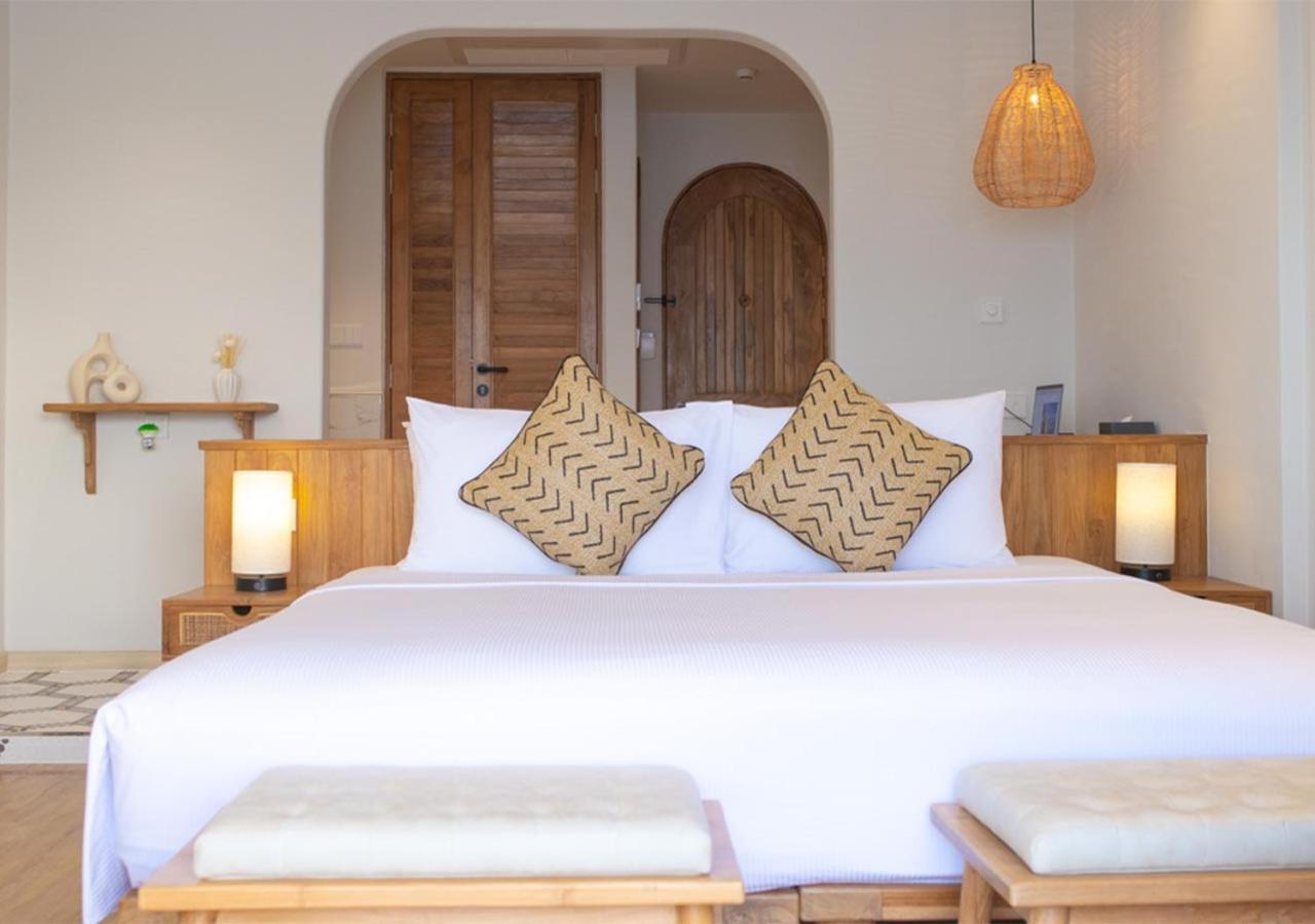 Stone Hotels Dhiffushi Bagian luar foto