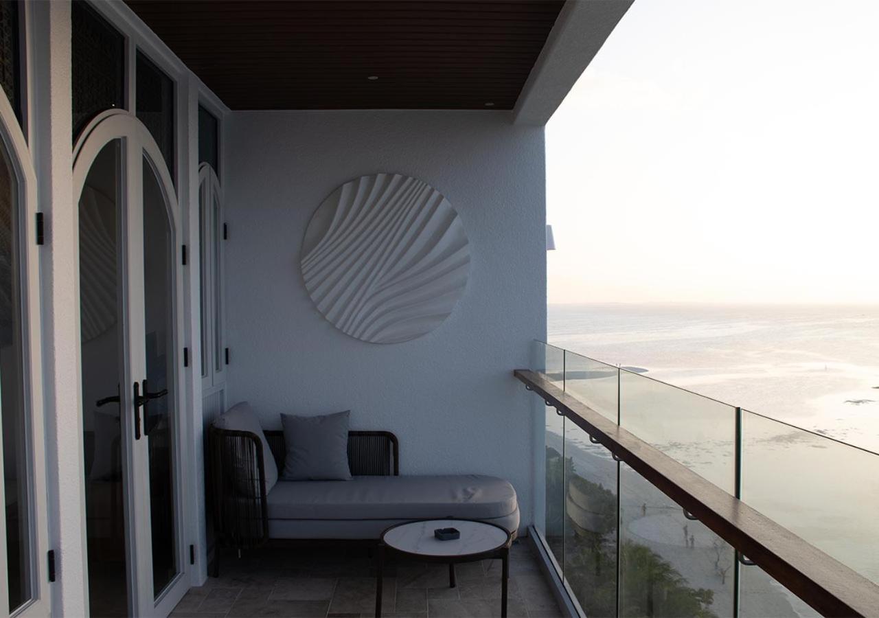 Stone Hotels Dhiffushi Bagian luar foto